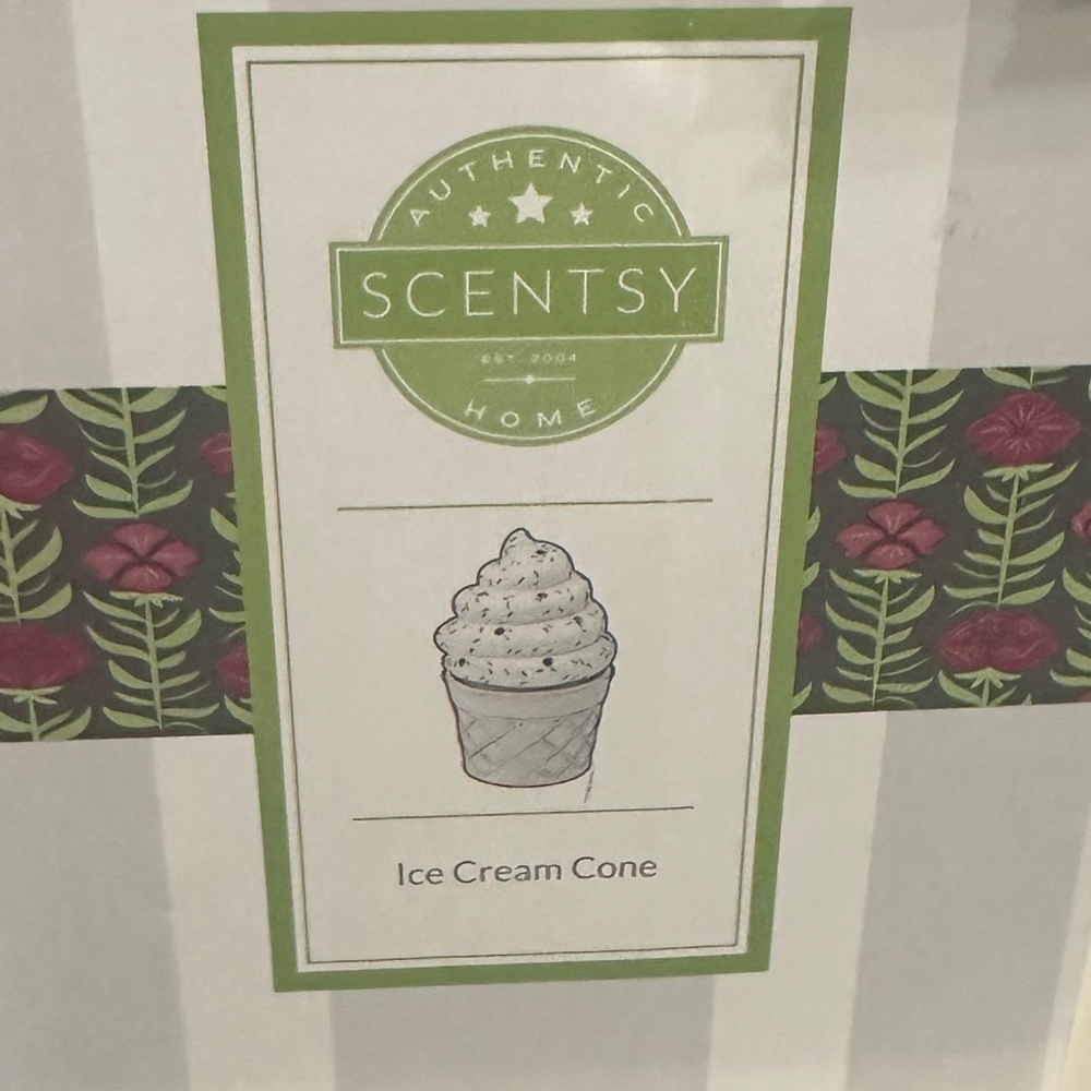 Scentsy Ice Cream Cone Warmer